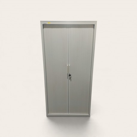 Armoire à rideaux